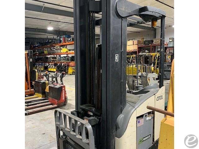  Crown RD5225-30 Electric Reach Truck - 123Forklift