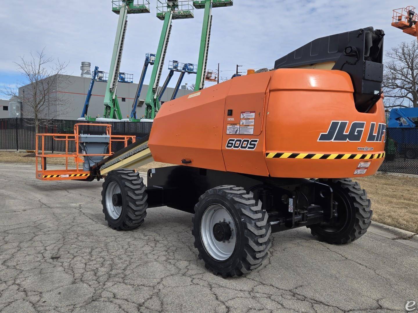 2013 JLG 600S