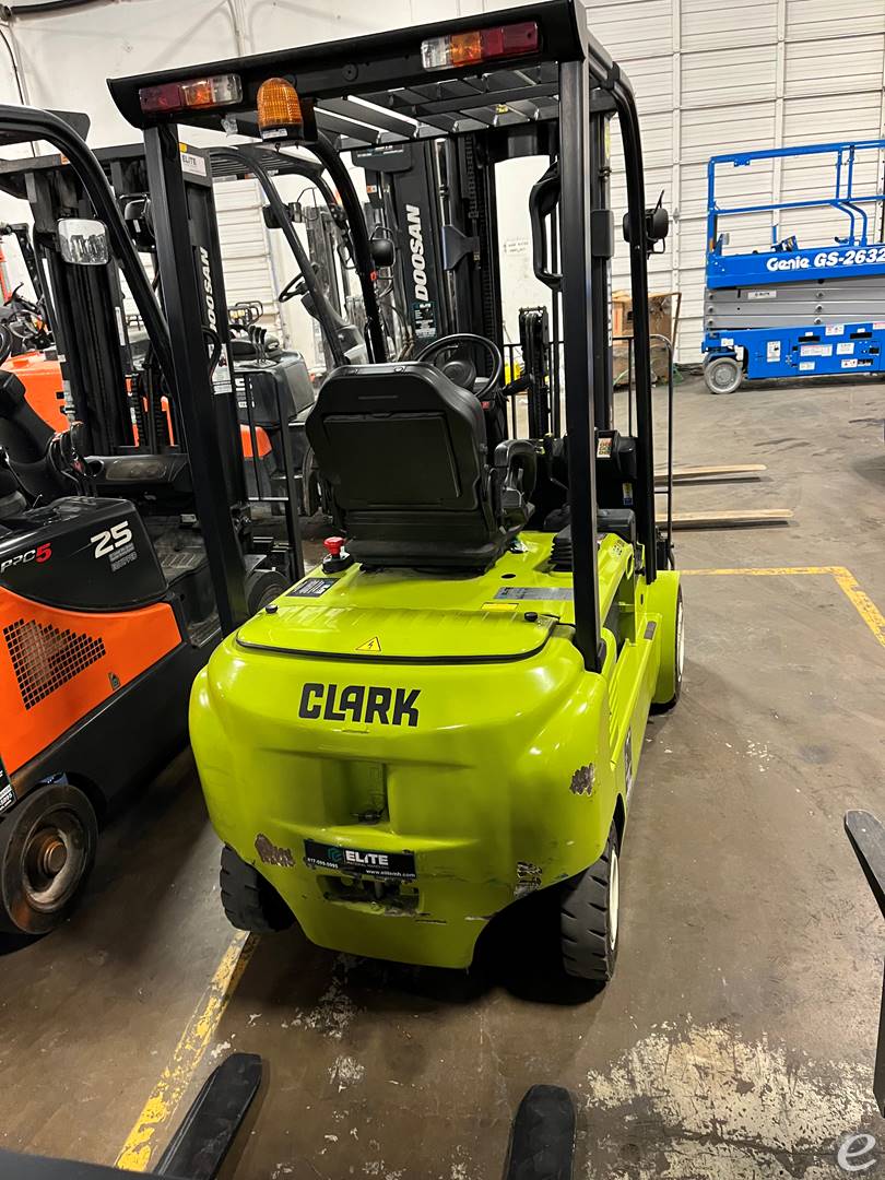 2019 Clark GEX20