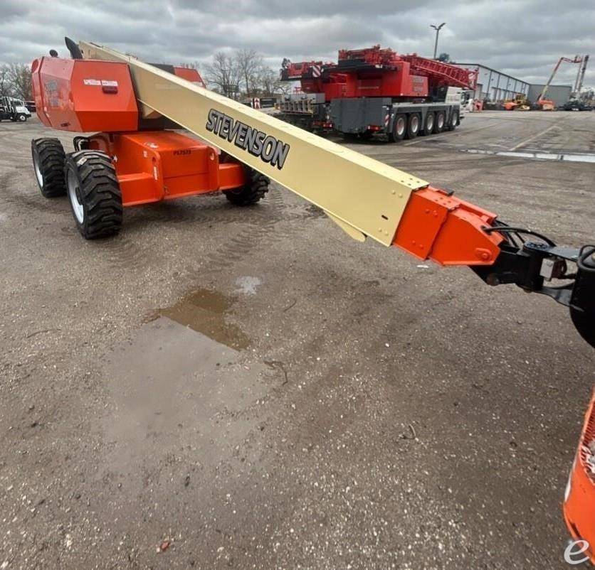 2013 JLG 600S