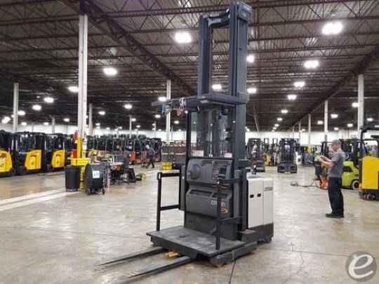 2021 Crown SP3530-30 Electric Order Picker - 123Forklift