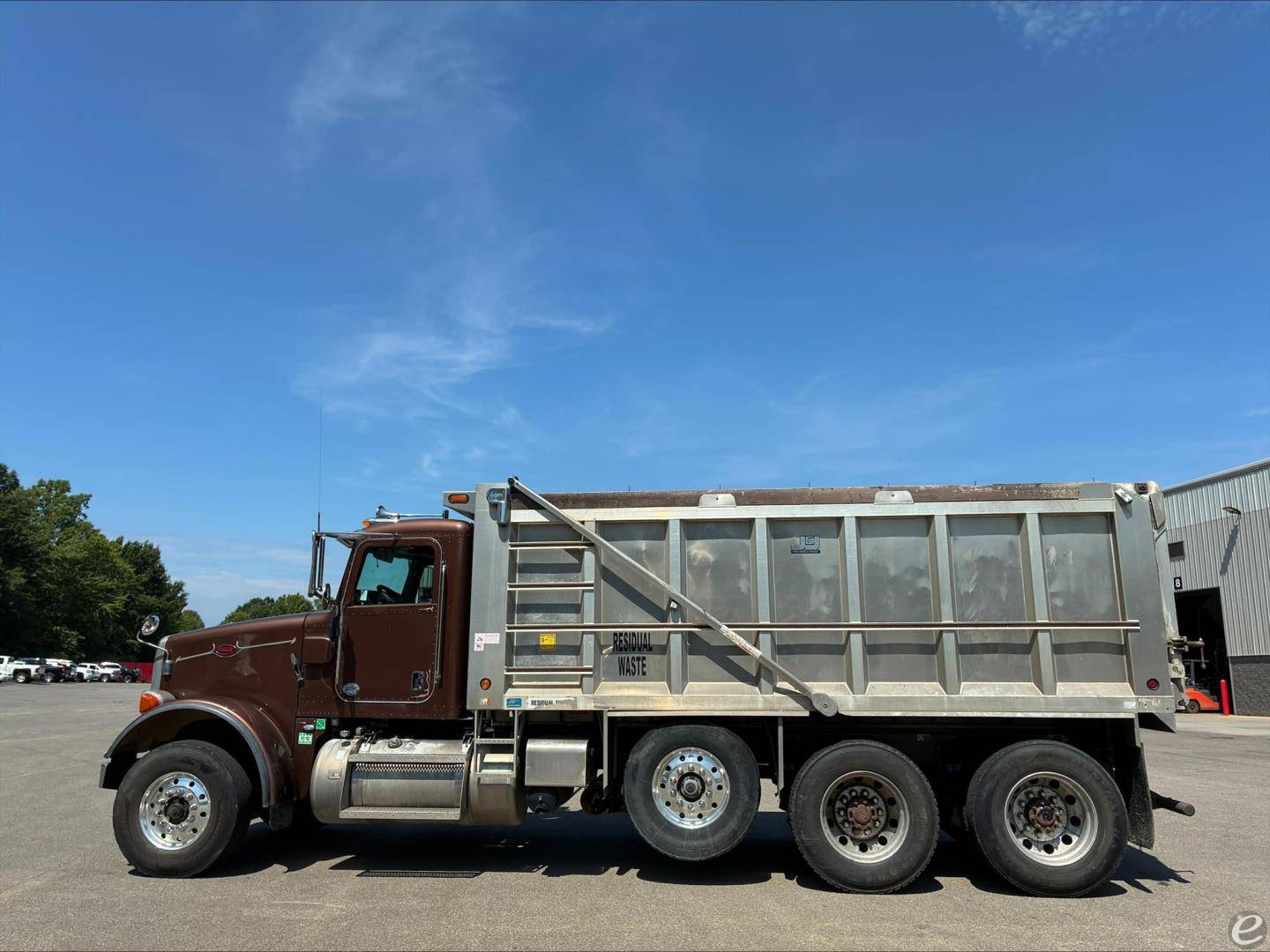 2019 Peterbilt 365