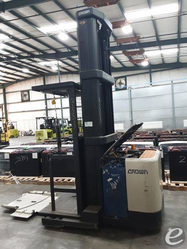 2011 Crown SP3520-30