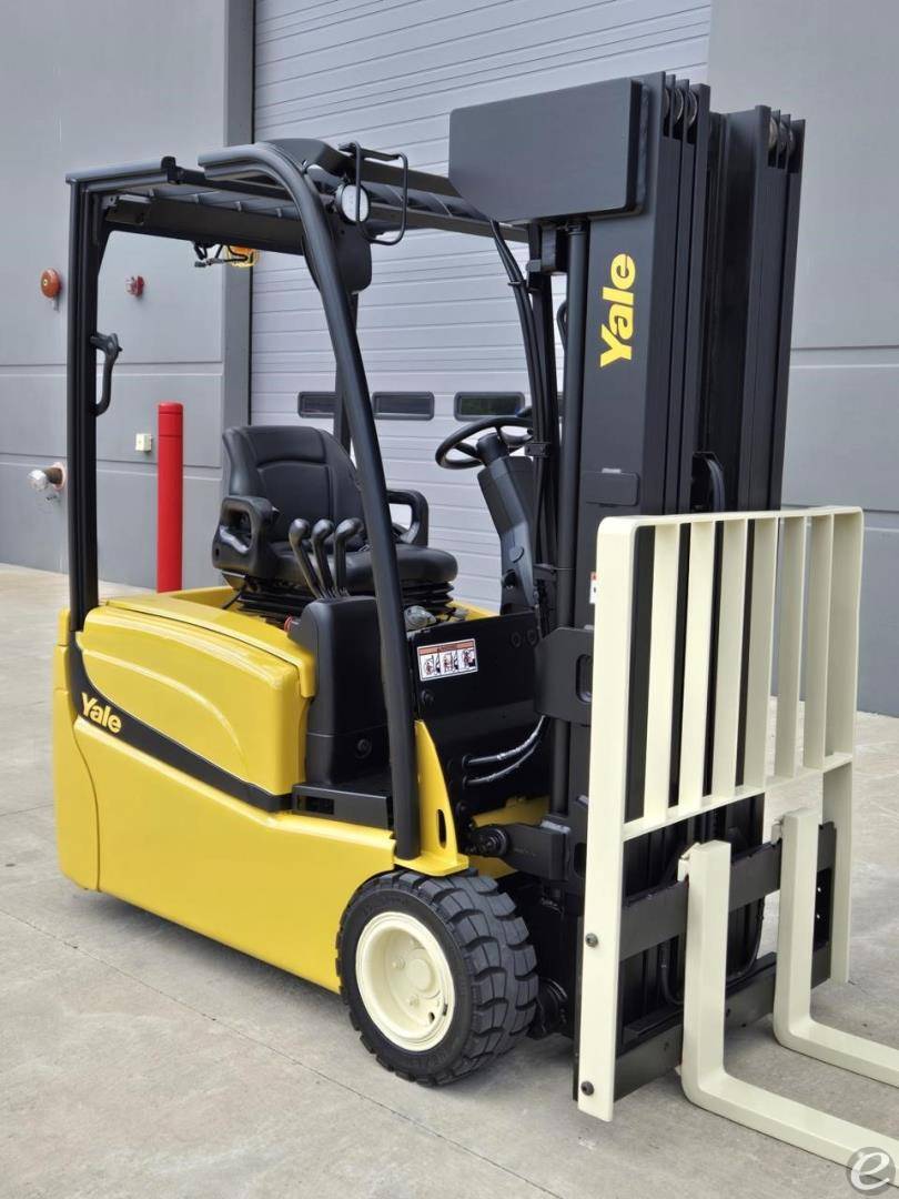 2018 Yale ERP040VT Electric Forklift - 123Forklift