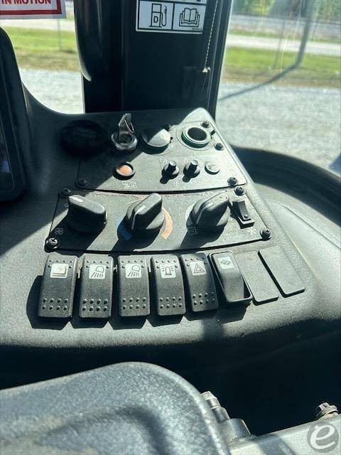 2015 Hyster RS46-33IH