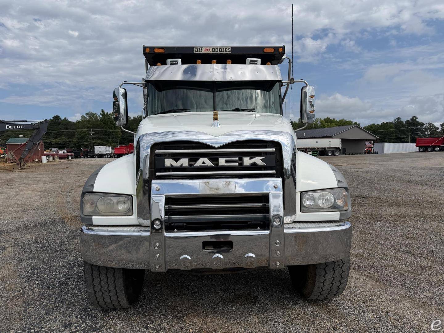2021 Mack GRANITE 104FR