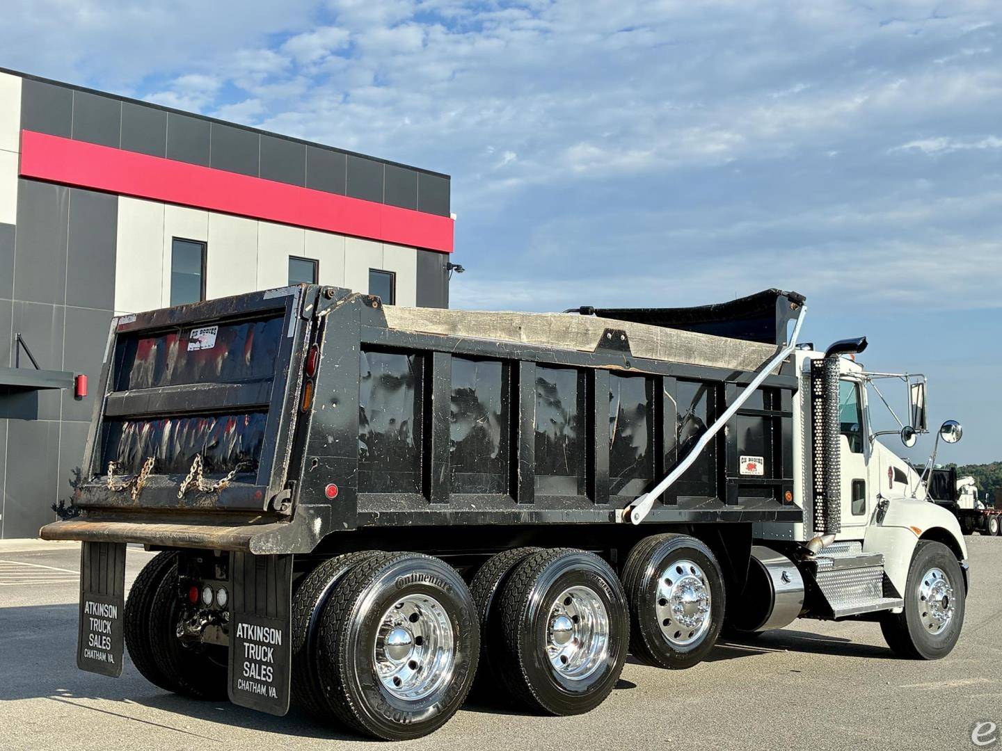 2020 Kenworth T370