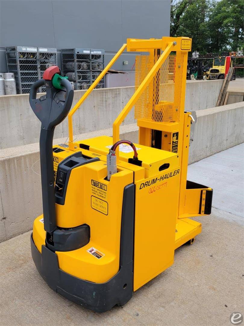 2016 Easy Lift DH800 Electric Boom Lift - 123Forklift