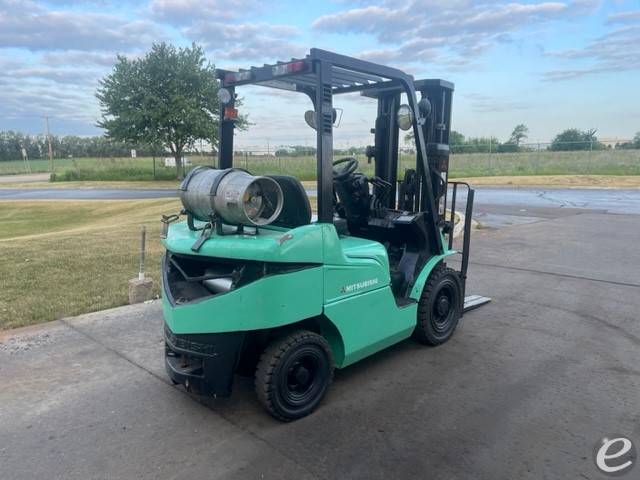 2006 Mitsubishi FG25N