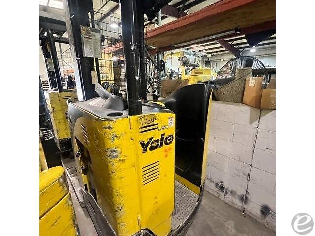2017 Yale NR045EB Electric Reach Tr...