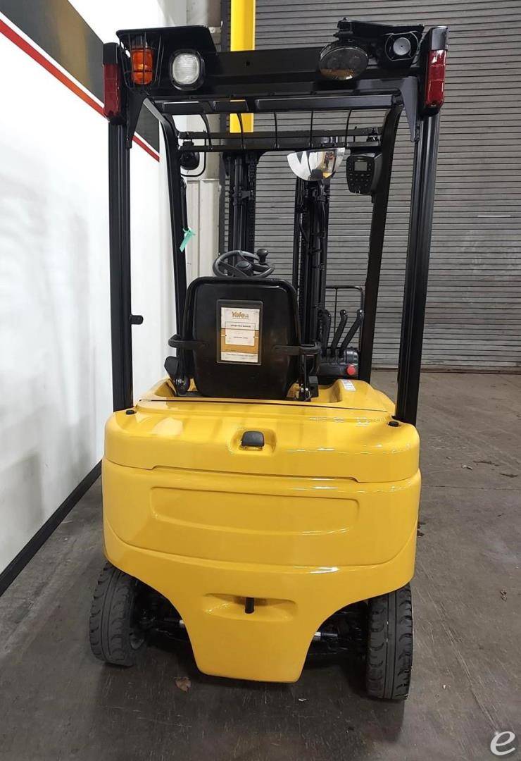 2017 Yale ERP035VF