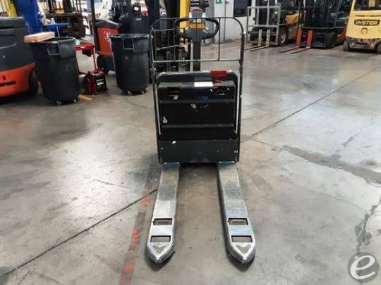 2018 Unicarriers WLXT2W7S22V Electric Forklift - 123Forklift