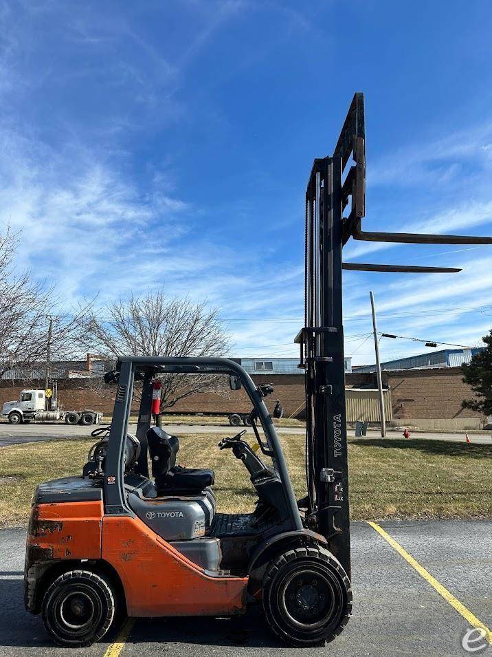 2011 Toyota 8FGU30 LP Gas Forklift - 123Forklift