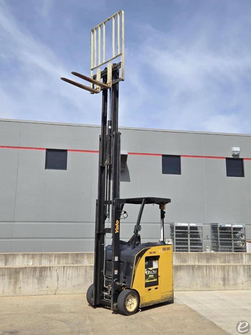 2019 Yale ESC030AD