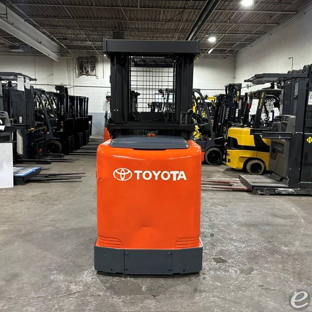 2019 Toyota 8BPUE15