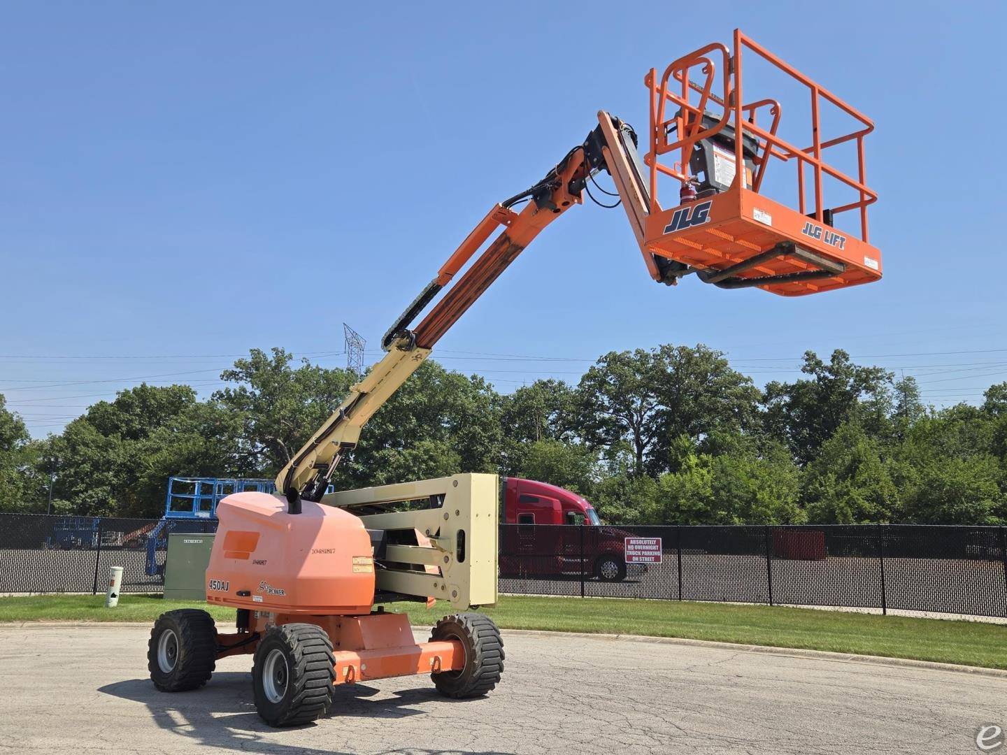 2016 JLG 450AJ