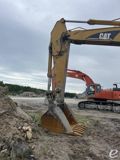 2006 Cat 330CL