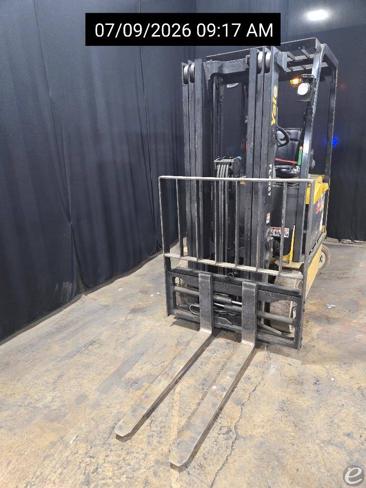 2017 Yale ERC050VG