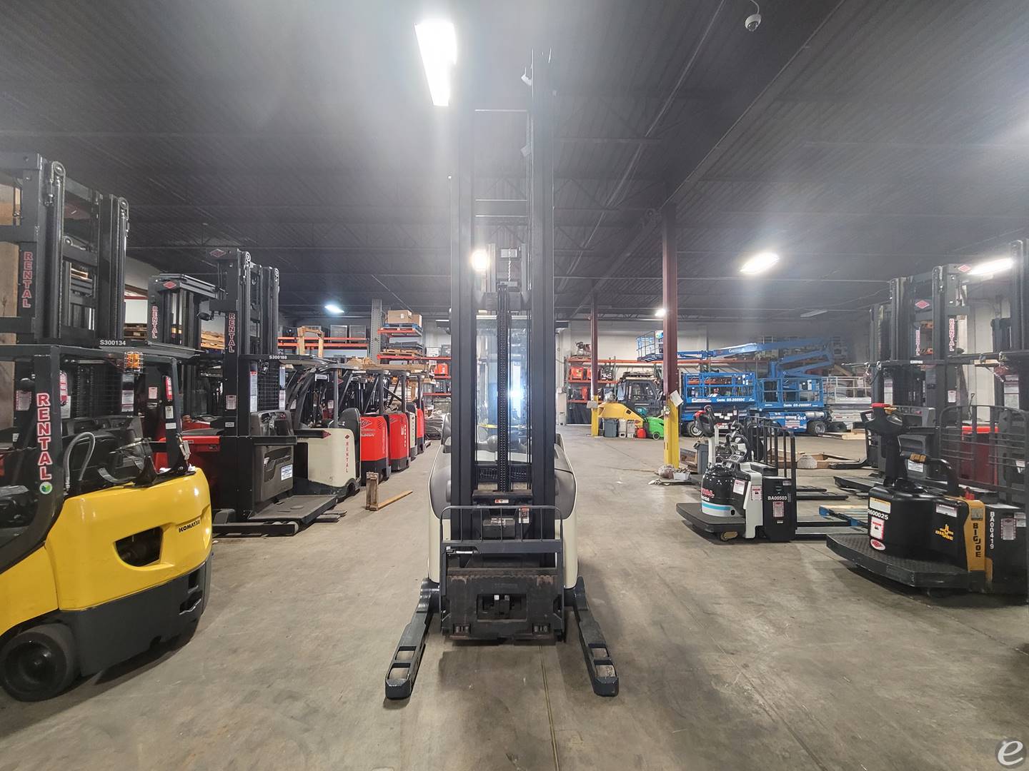 2009 Crown RD5795S-30 Electric Reach Truck - 123Forklift