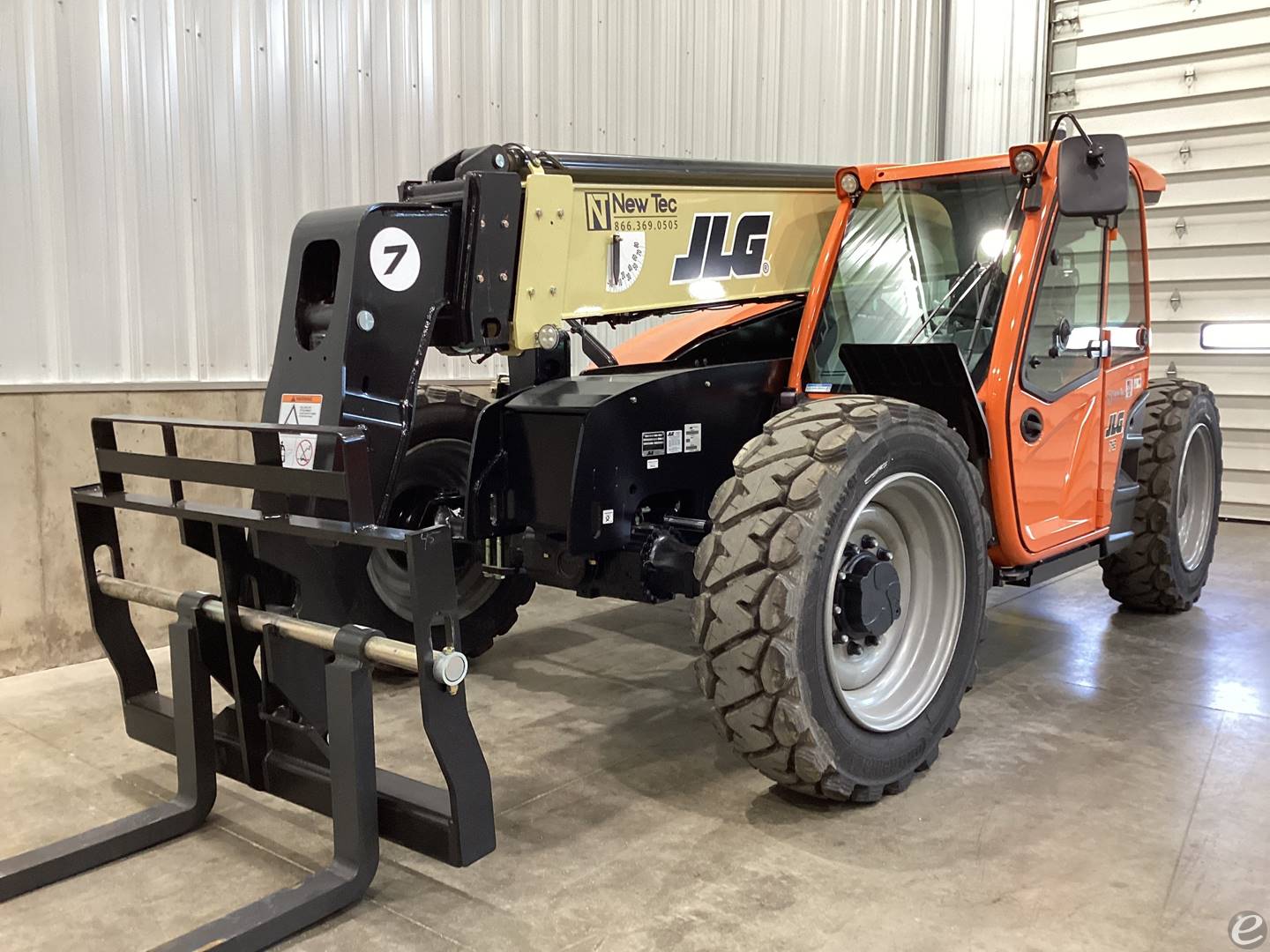 2026 JLG 742