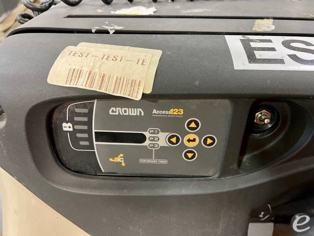2021 Crown ES4000-35