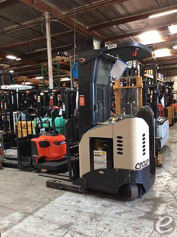 2004 Crown RR5220-35 Electric Reach Truck - 123Forklift