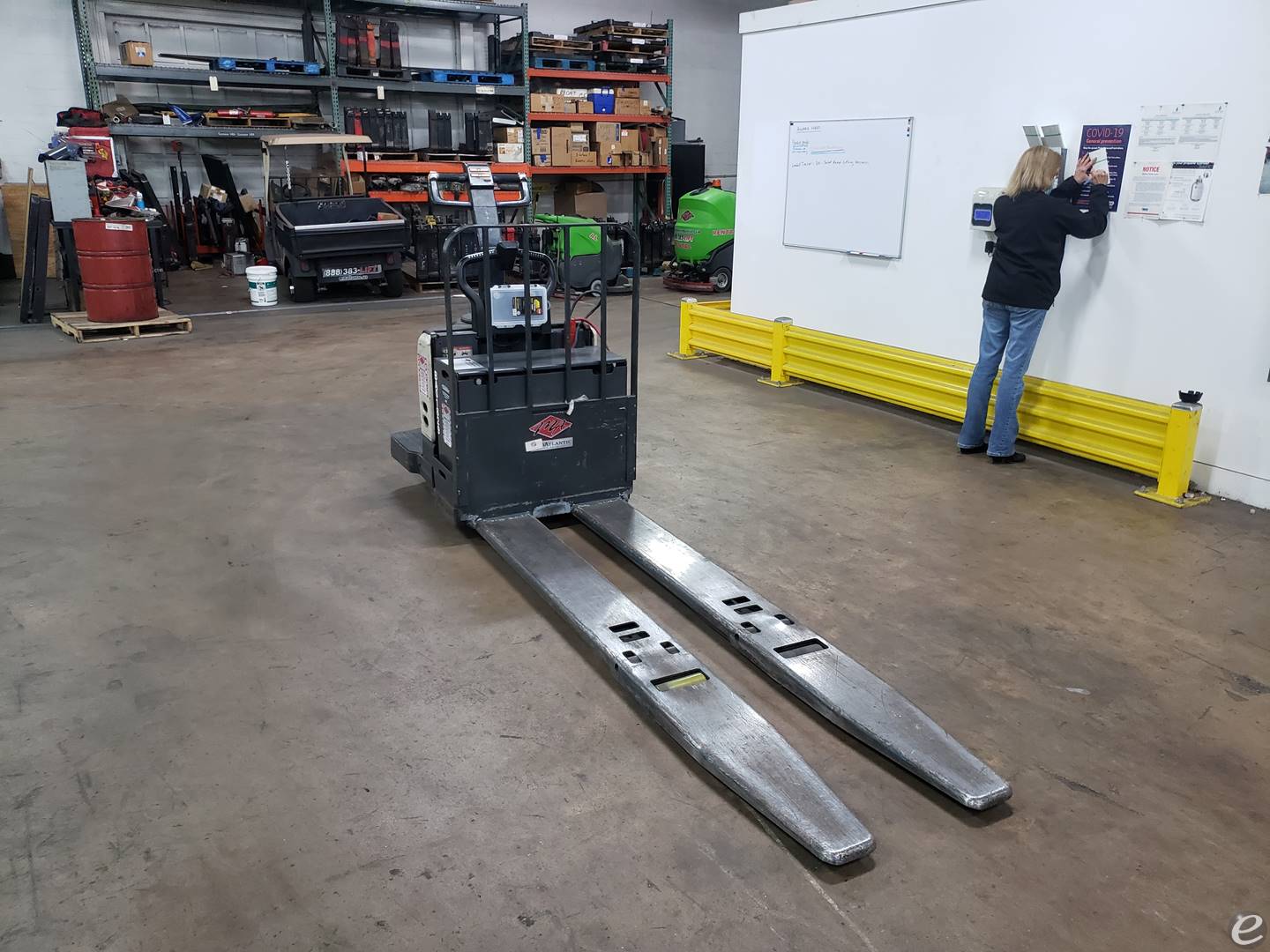 2007 Crown PE4500-60 Electric Forklift - 123Forklift