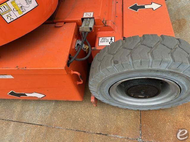 2014 JLG E300AJP