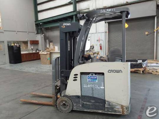 2024 Crown RC5745-40