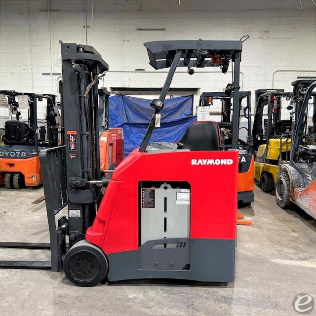 2022 Raymond 425-C40TT