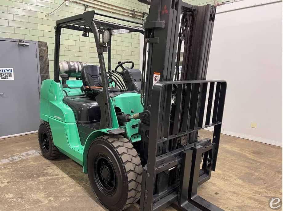 2013 Mitsubishi FG50CN LP Gas Forklift - 123Forklift