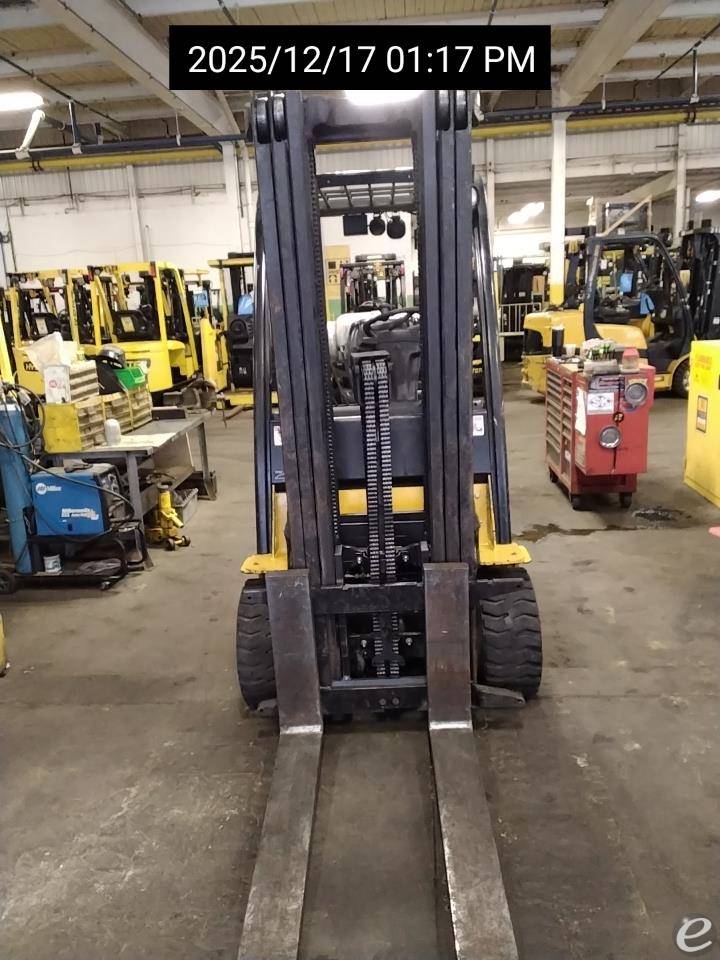 2022 Yale GC070VX