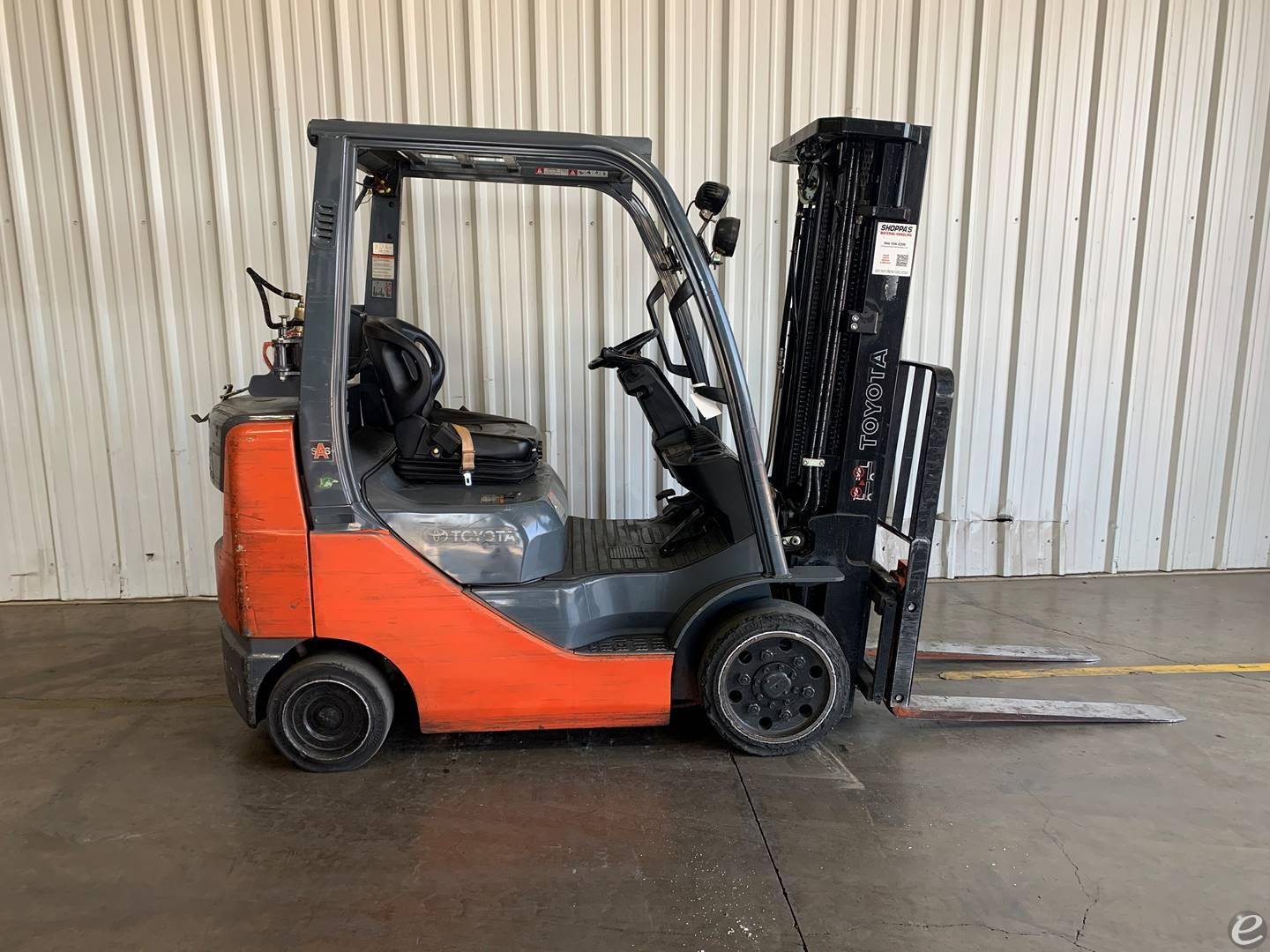 2011 Toyota 8FGCU25 LP Gas Forklift...