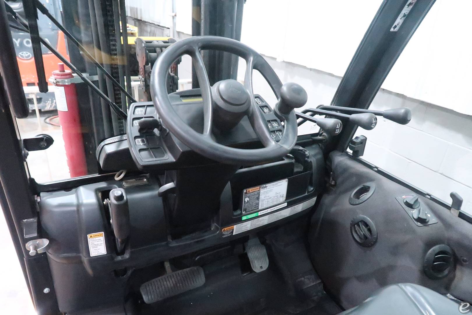 2016 Yale GDP050VX