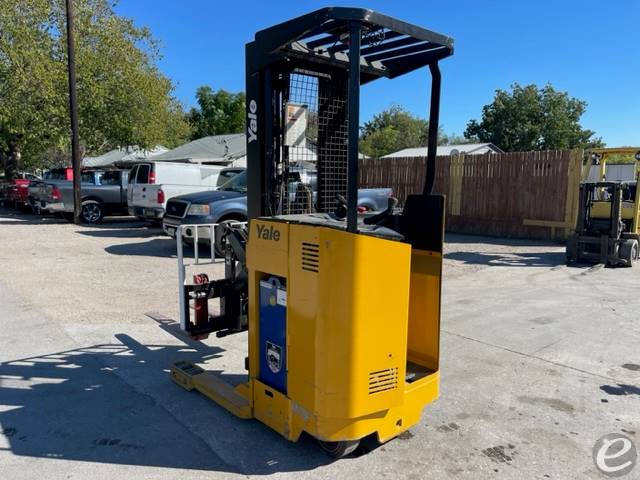2003 Yale NR040AENS24T091