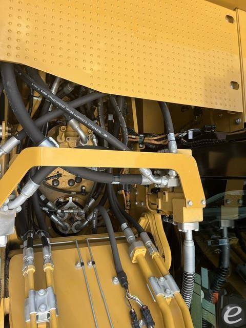 2025 Cat 320
