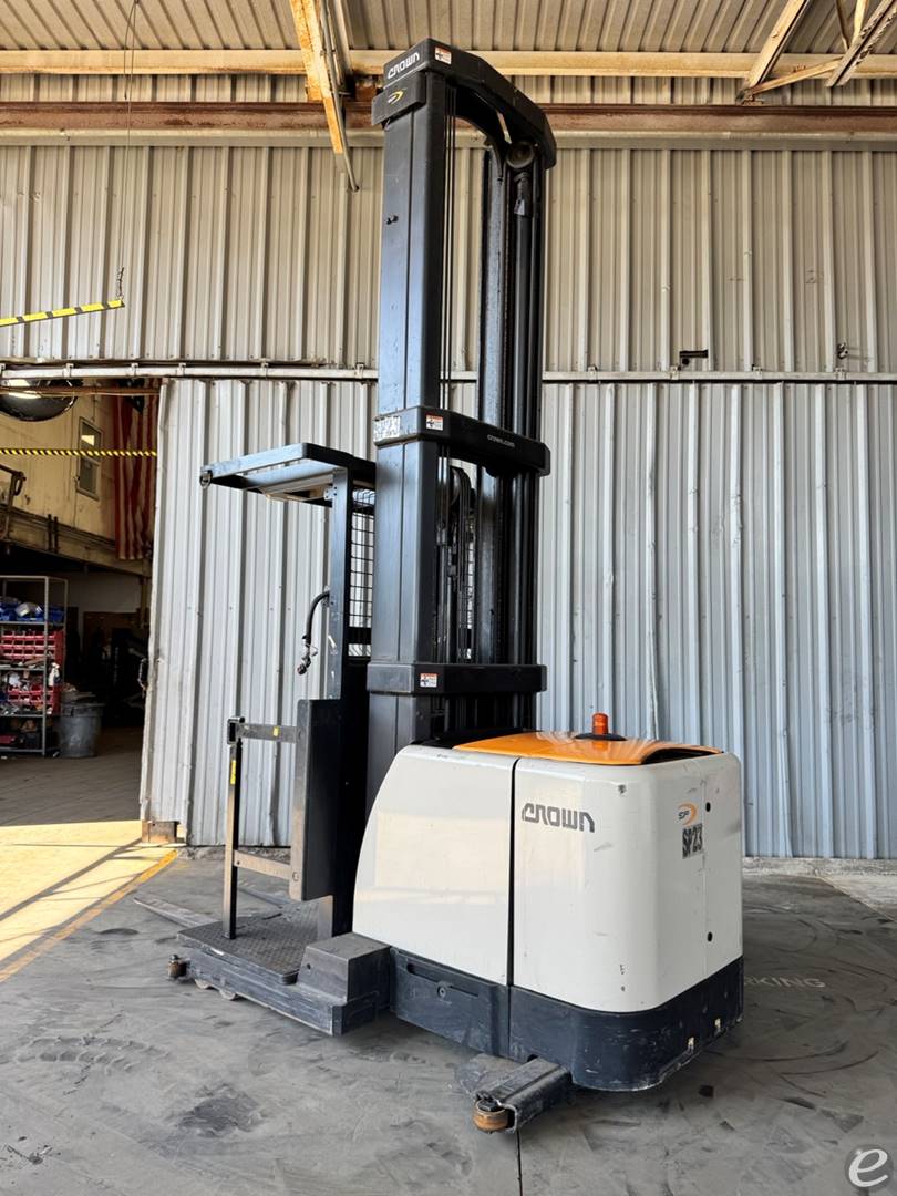 2018 Crown SP4050-30