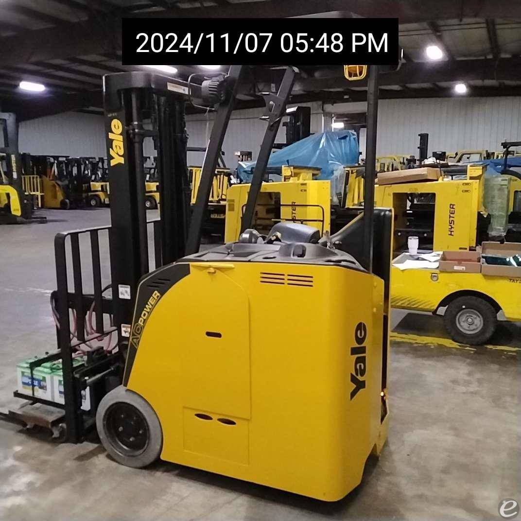 2017 Yale ESC030AD