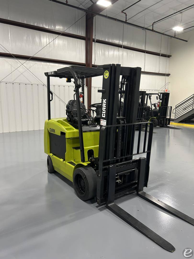 2018 Clark ECX32