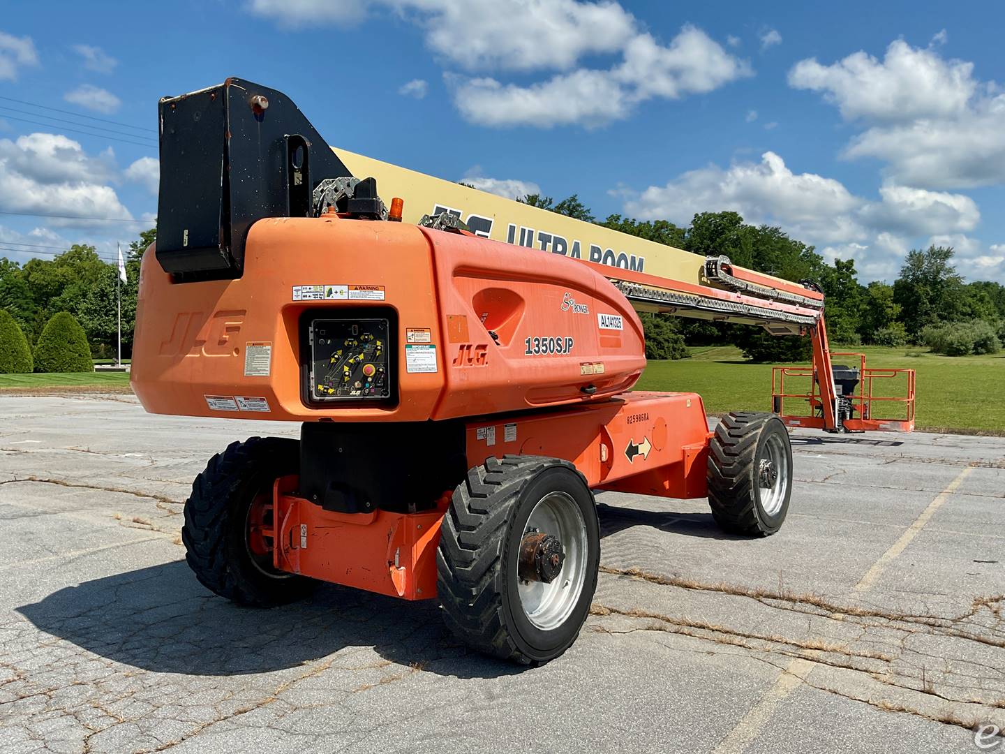 2017 JLG 1350SJP