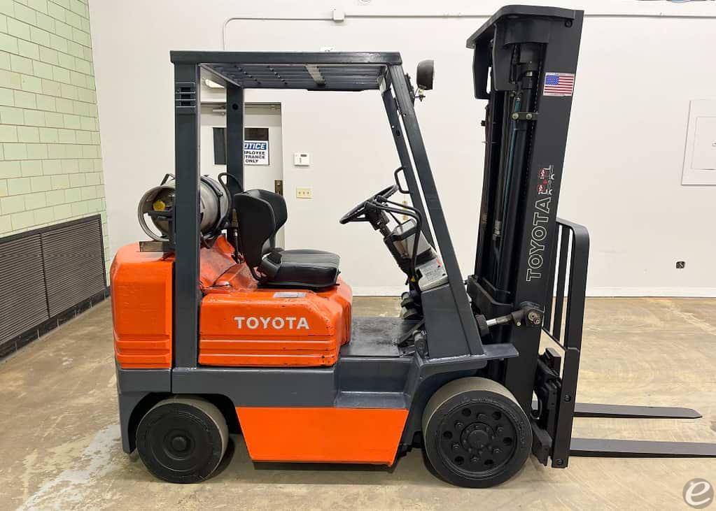 1997 Toyota 5FGC25 LP Gas Forklift