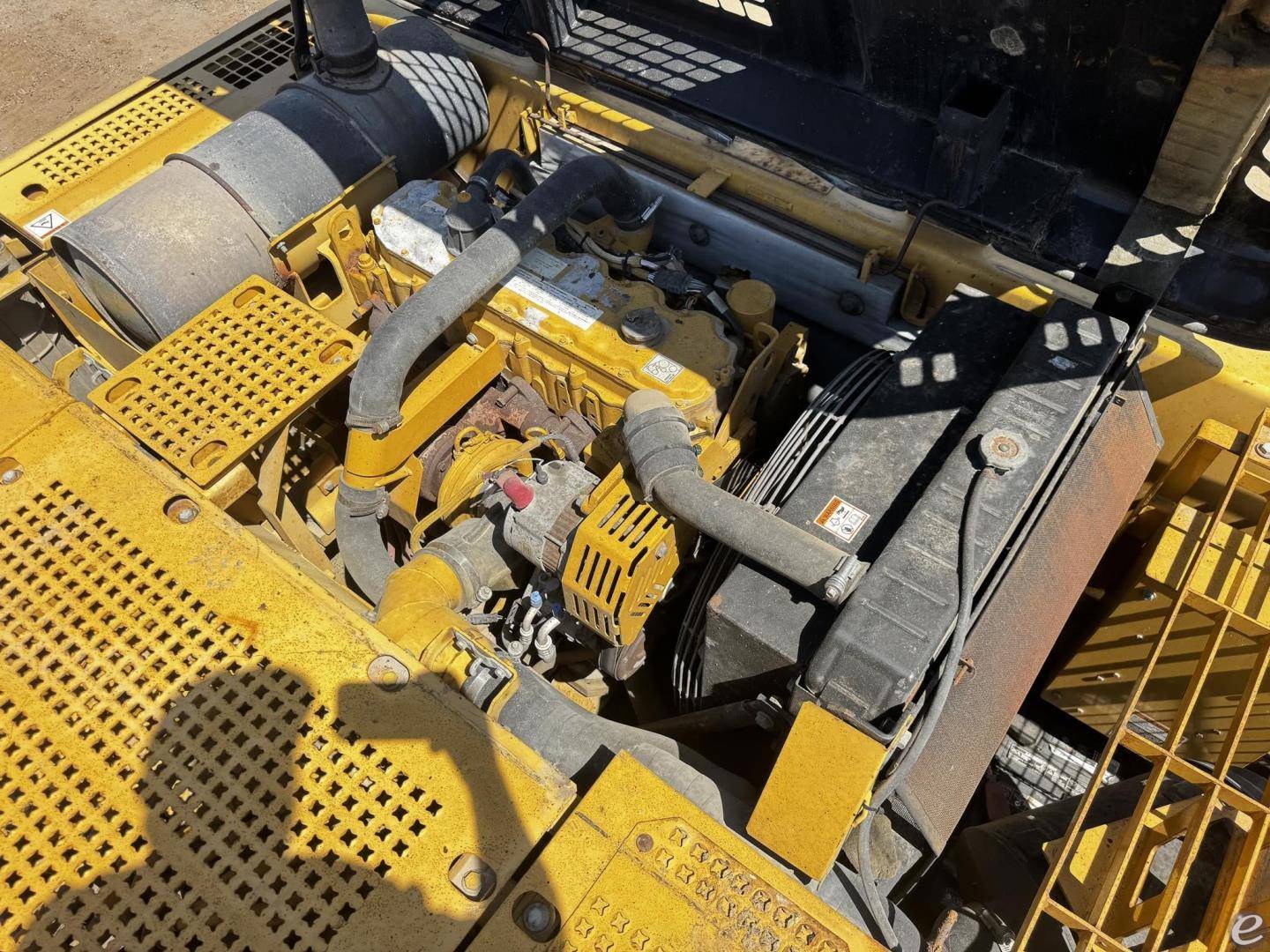2005 Cat 325CL