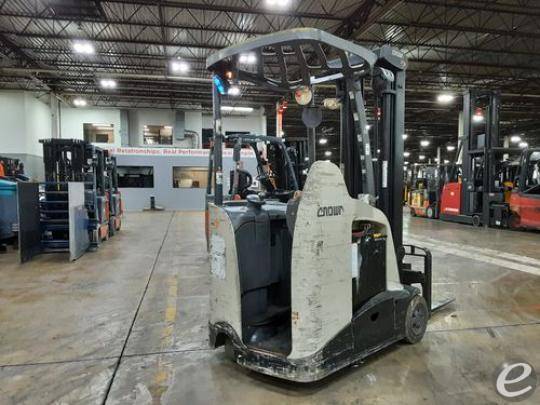 2014 Crown RC5545-40 Electric Forklift - 123Forklift