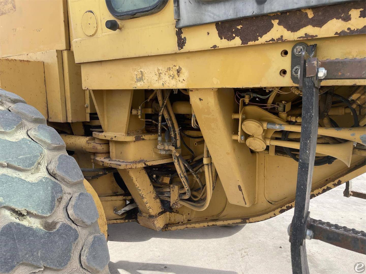 1996 Cat 140H