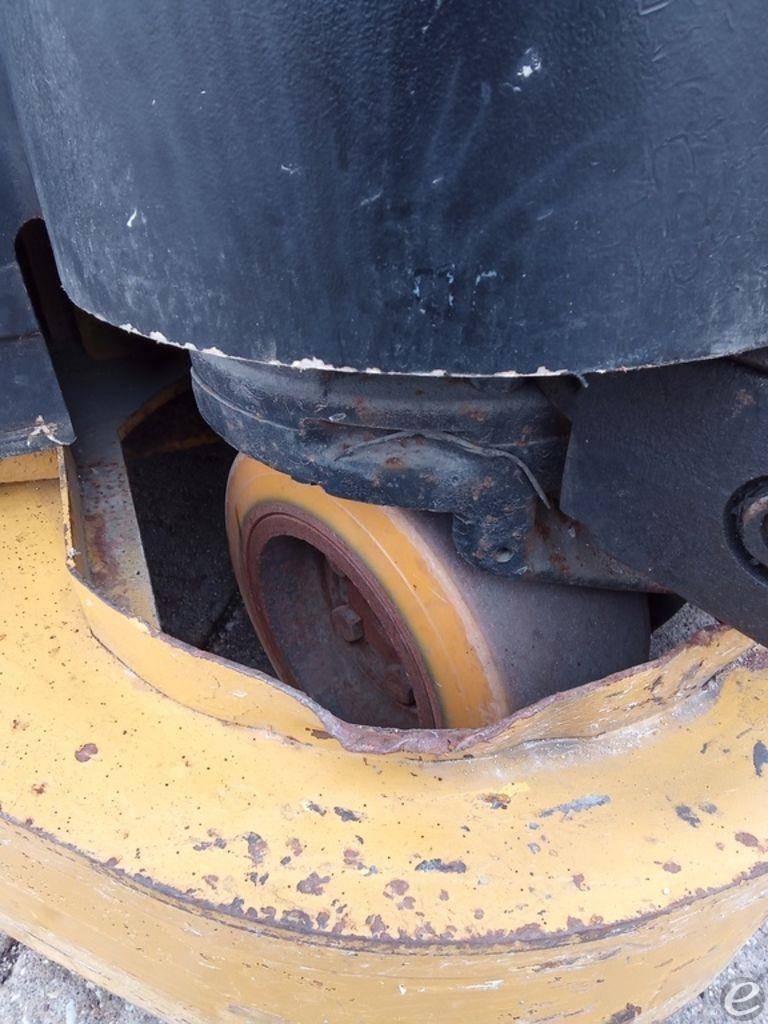 2007 Yale MCW040LEN