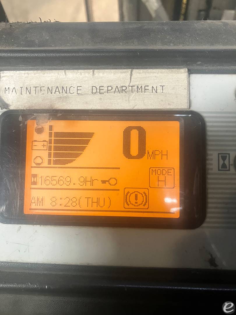 2015 Nissan BXC50N