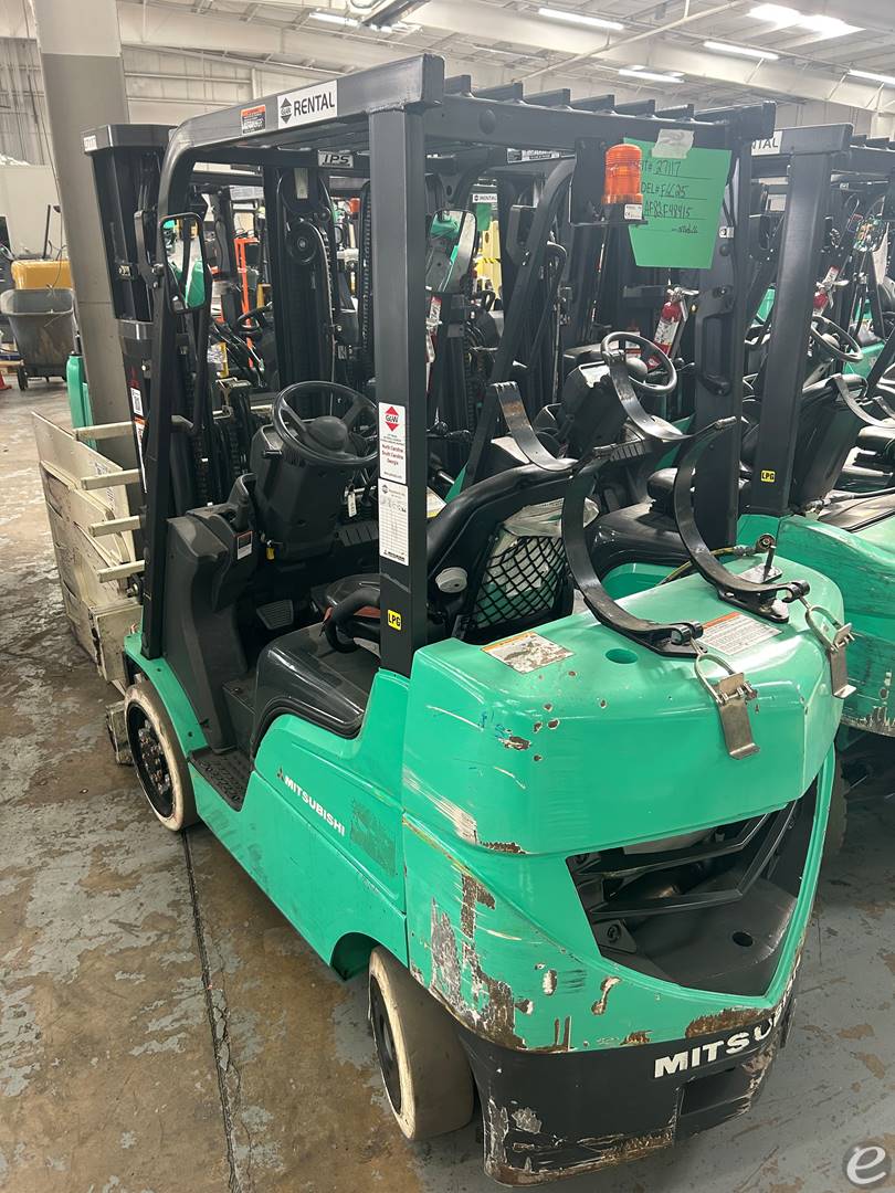 2021 Mitsubishi FGC25N