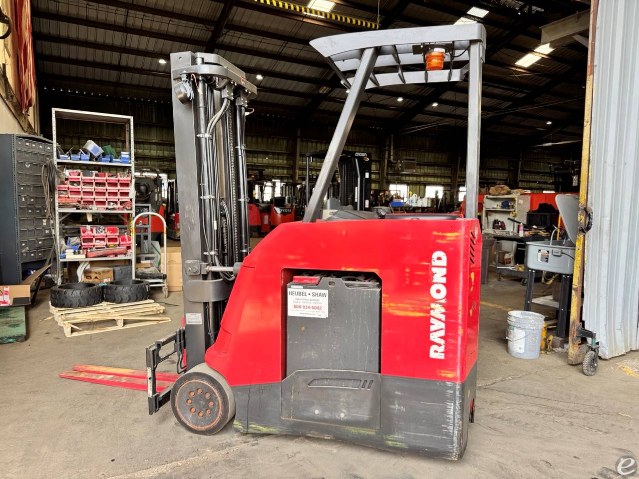 2019 Raymond 425-C40TT