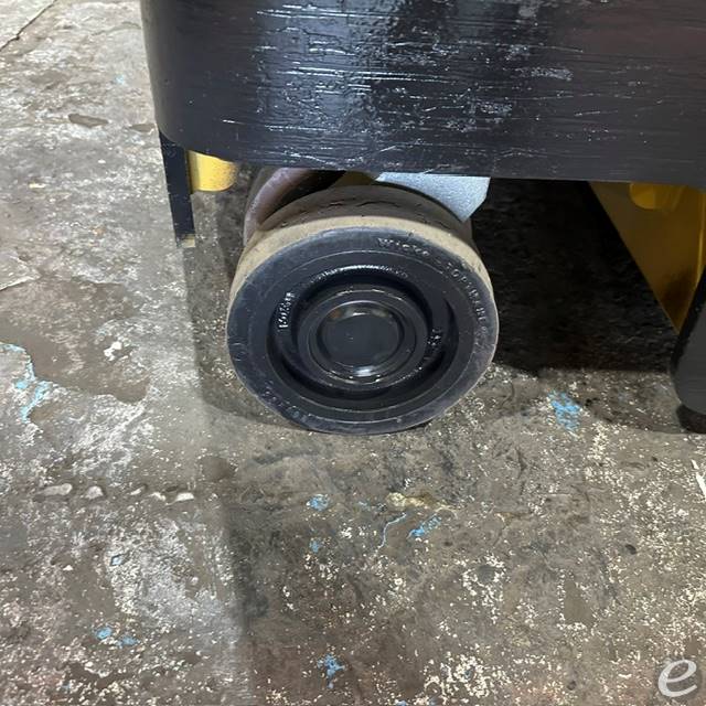 2021 Yale NR045EB
