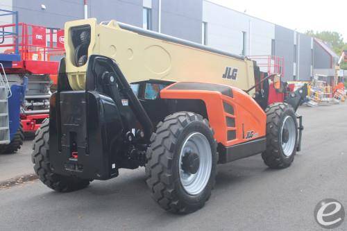 2021 JLG 1255